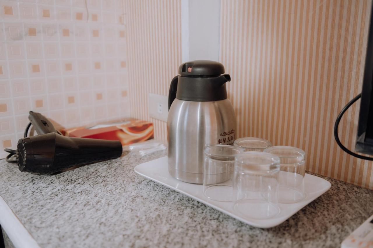 Tong Hsin Hotel Pingtung Esterno foto