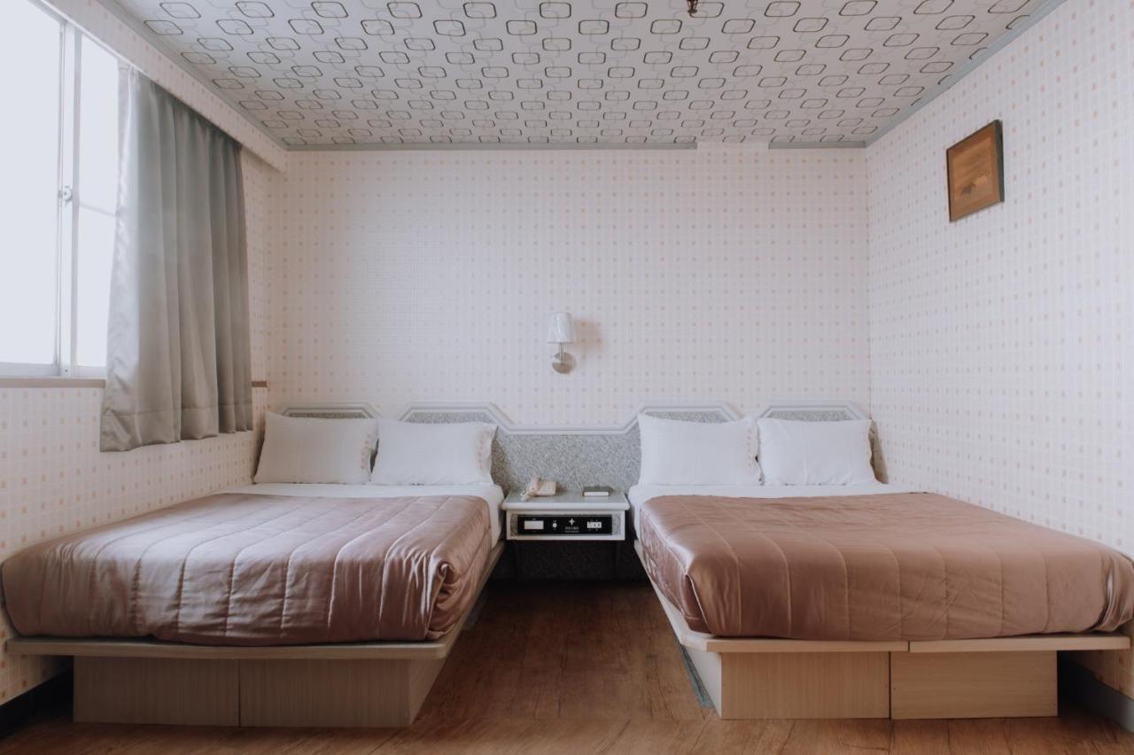 Tong Hsin Hotel Pingtung Esterno foto